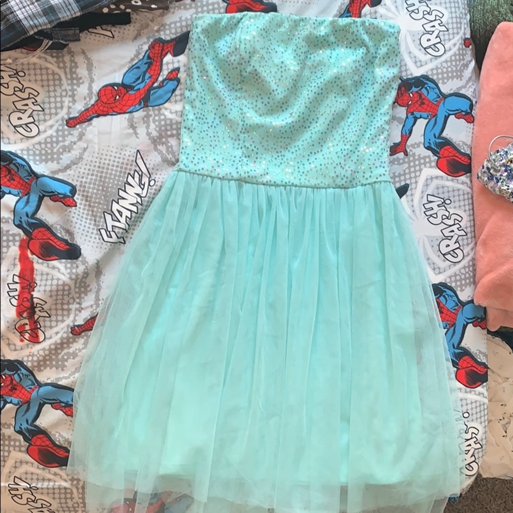 Teal strapless prom/homecoming dress